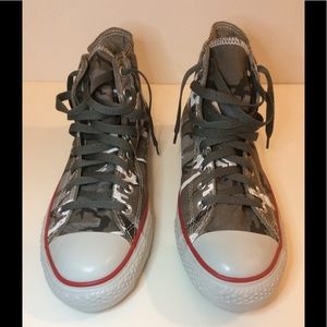 CONVERSE Hi-Top in Gray Camo NEW in box
